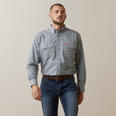Ariat Men / FR Plaid Featherlight Work Shirt