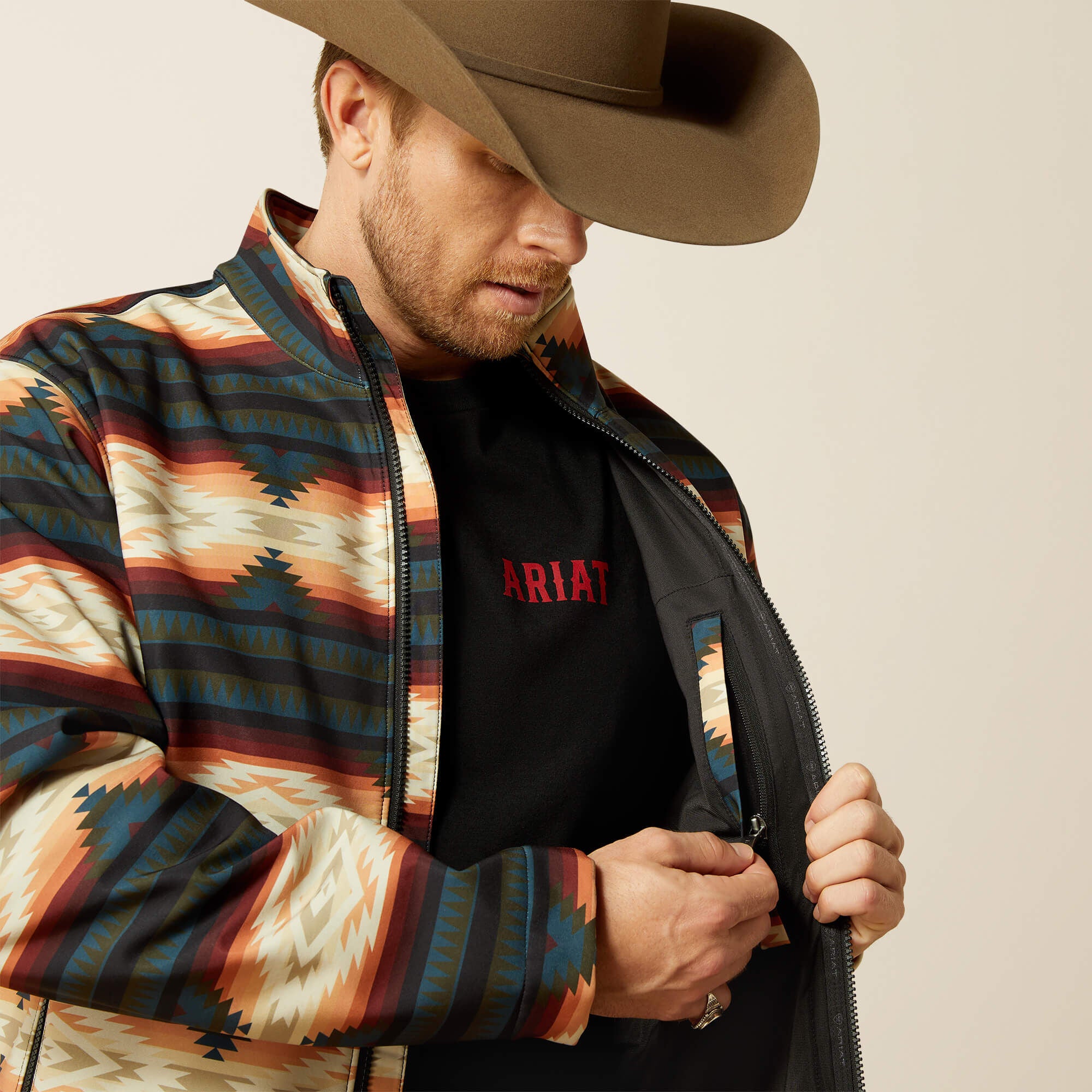 Ariat Men / Logo Softshell Jacket