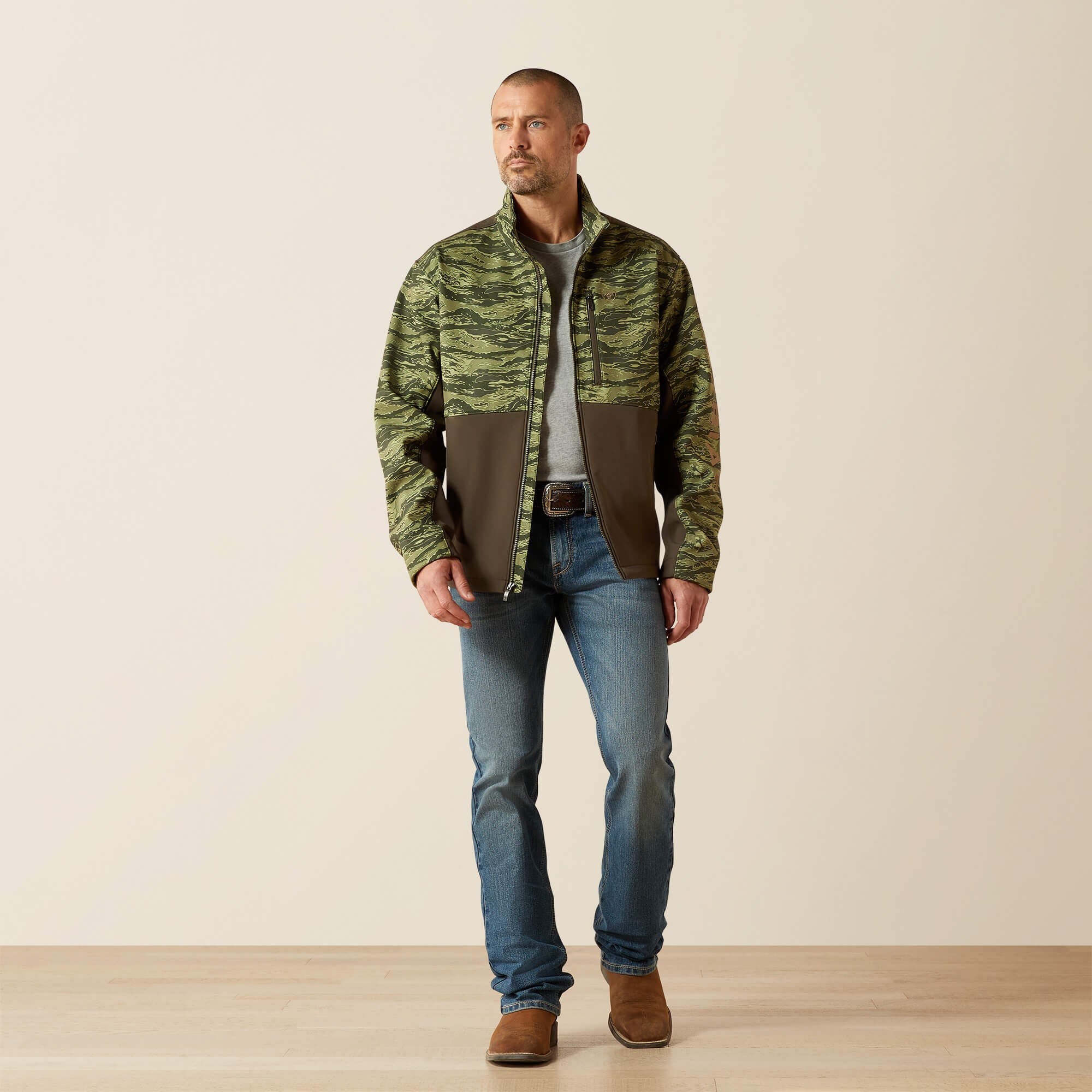 Ariat Men / Logo Softshell Jacket