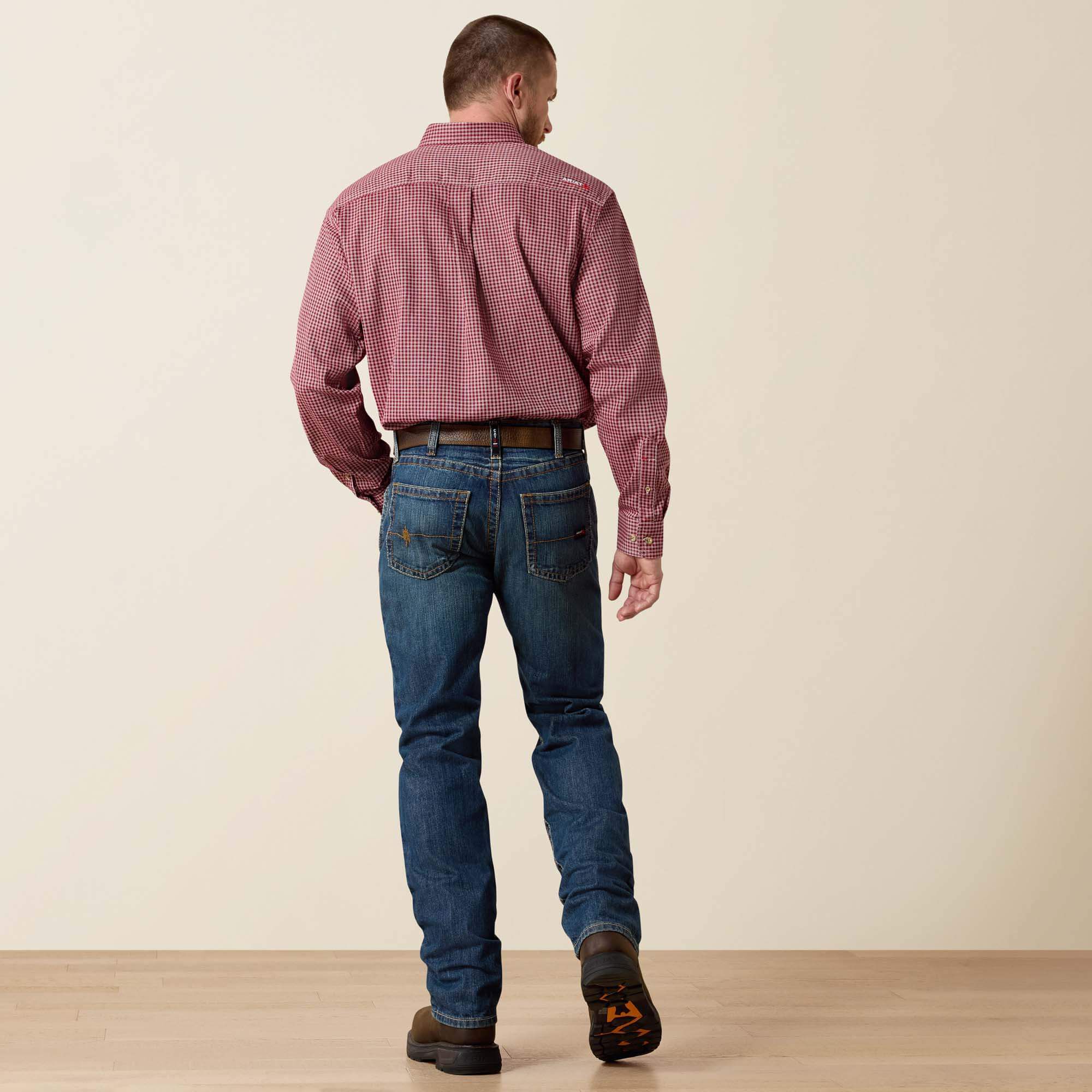 Ariat Men / FR M5 Straight Basic Stackable Straight Leg Jean